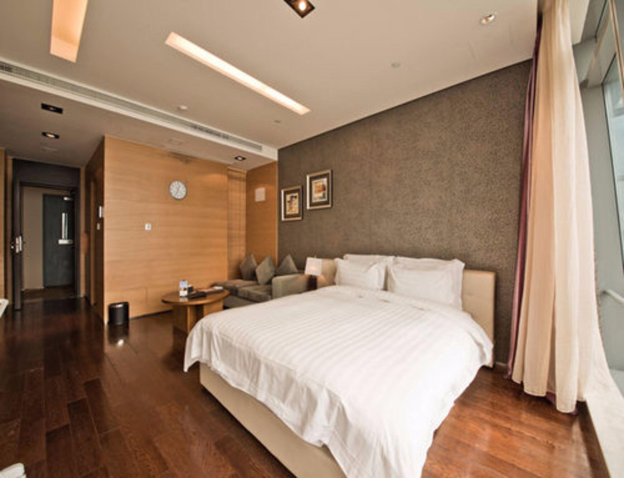 Grand Madison Qingdao Harbour-View Central（Former Qingdao Farglory Hotel） Exterior foto